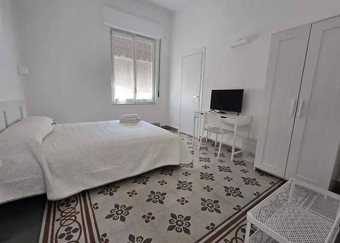 Rum i privatbostad Giuadel Casa